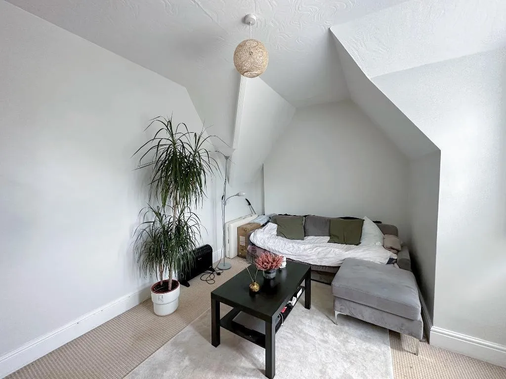 Birdhurst Road, South Croydon, photo 4