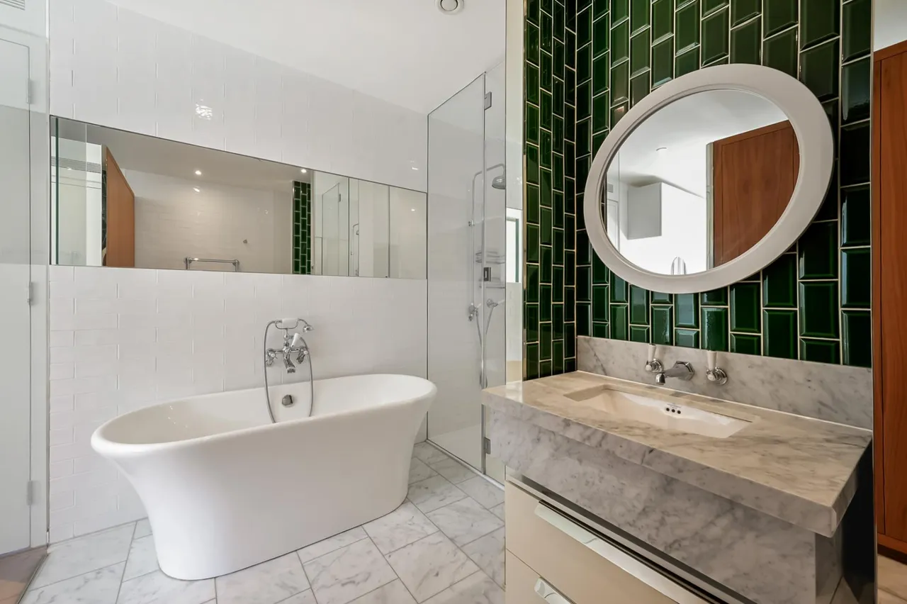 New Union Square, Embassy Gardens, SW11, photo 5