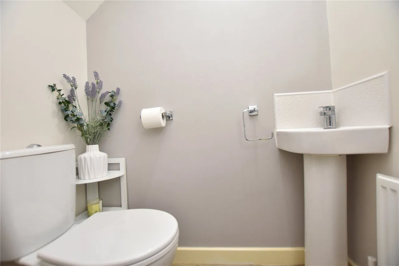 Lilac Way, Leeds, LS14, photo 12