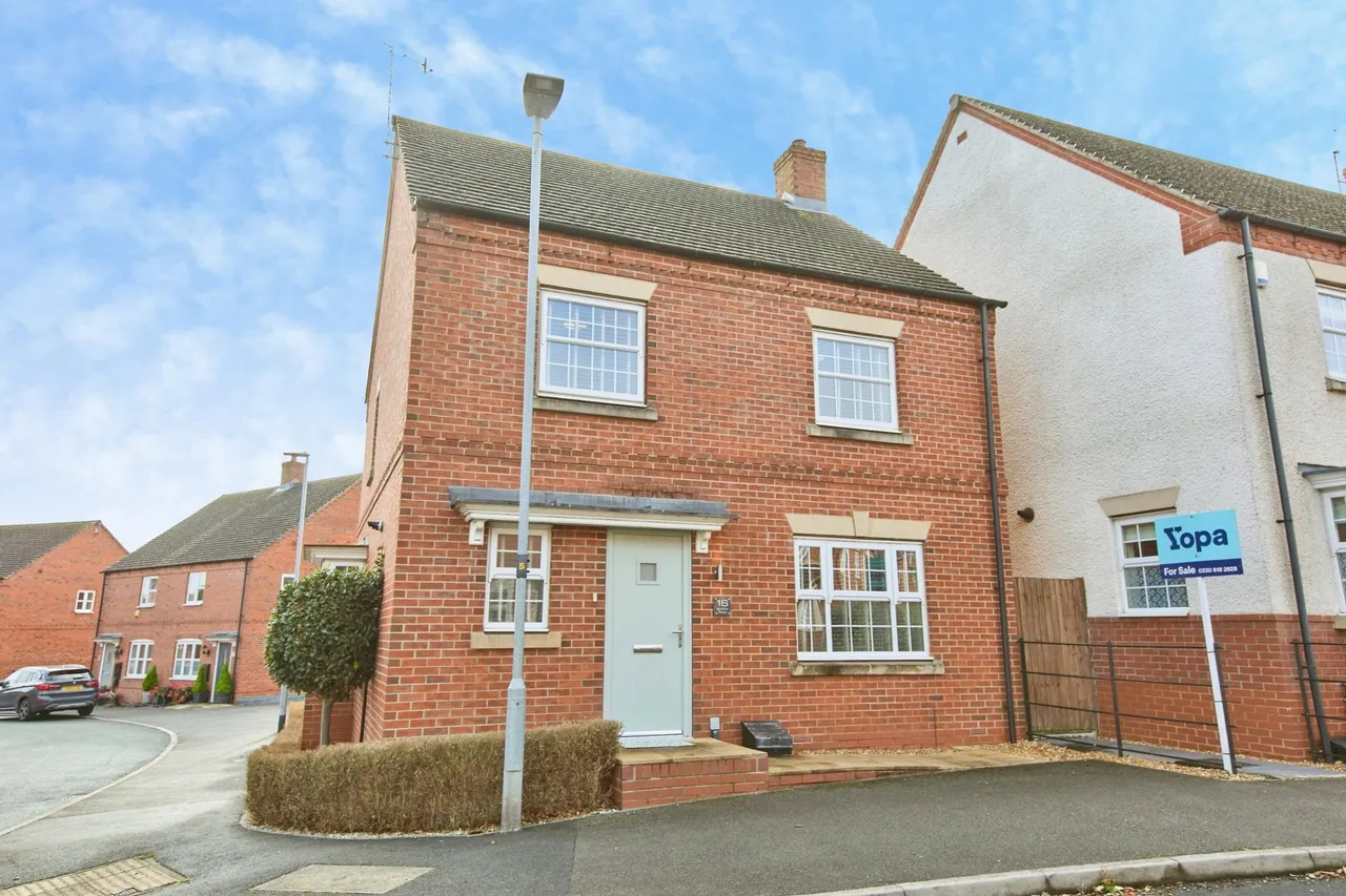 4 bed house for sale, Spitfire Road, Derby, DE74