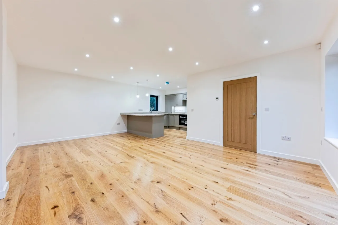 Hall Lane, Harrowby, NG31, photo 3