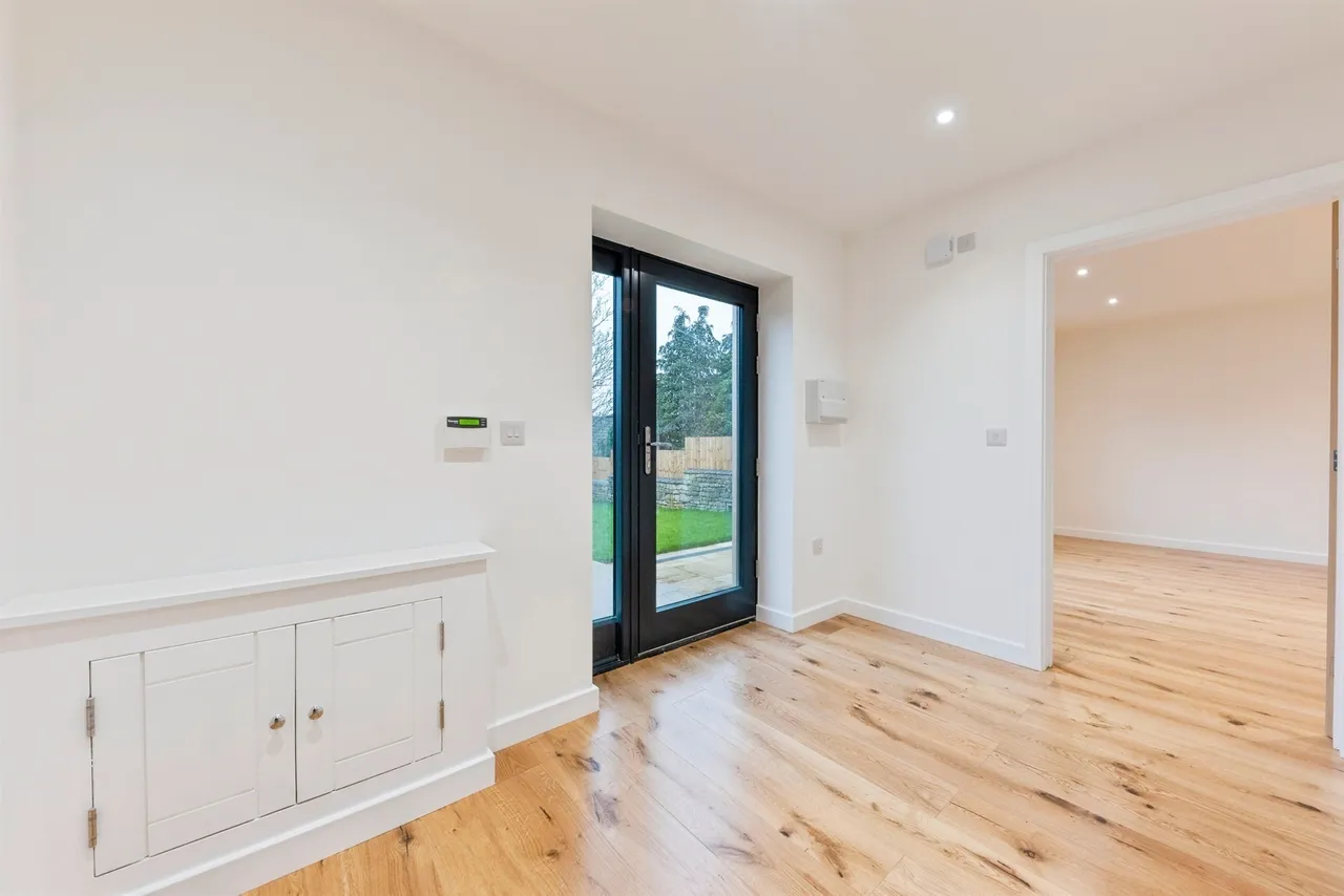 Hall Lane, Harrowby, NG31, photo 9