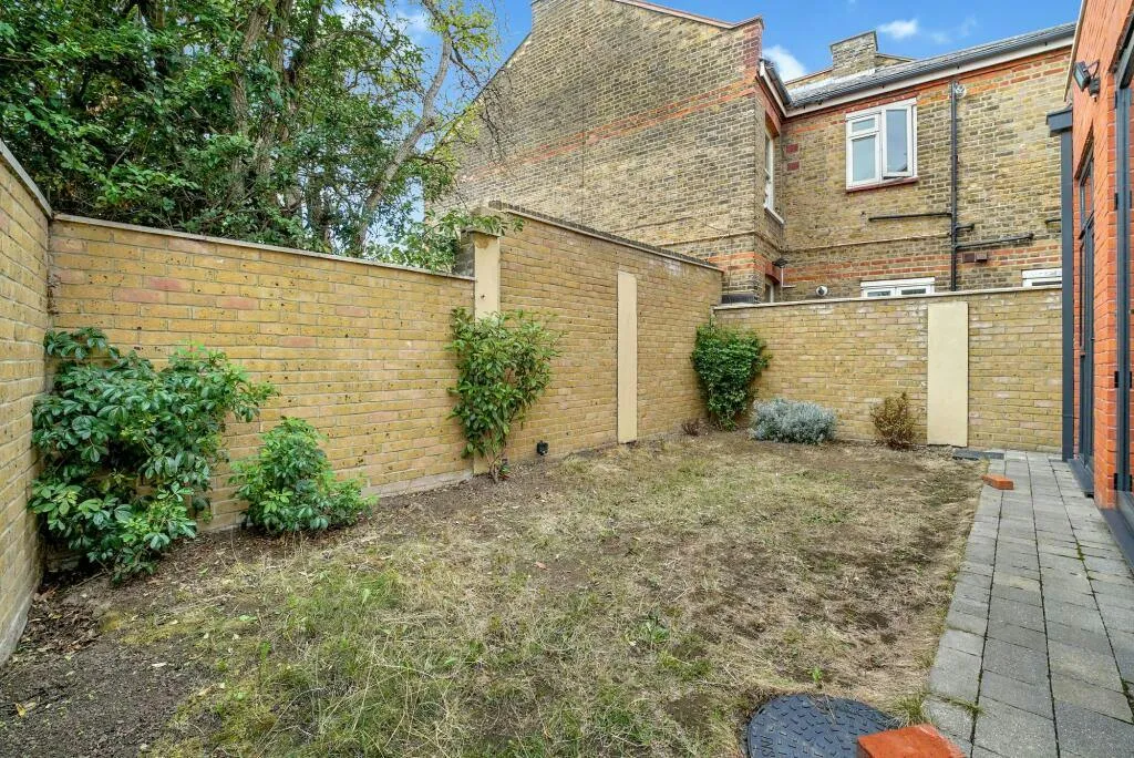 Leucha Road, London, E17, photo 11
