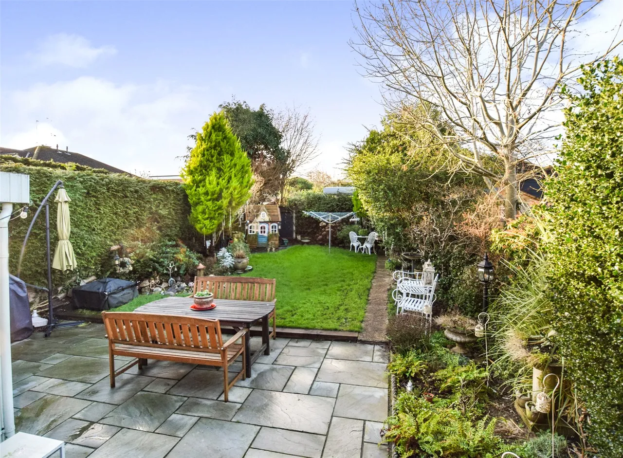 Glebe Road, Farnborough, Hampshire, GU14 8QU, photo 15