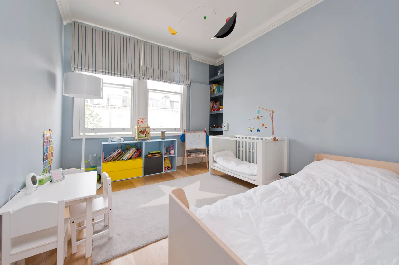Sinclair Road, London, W14, photo 12