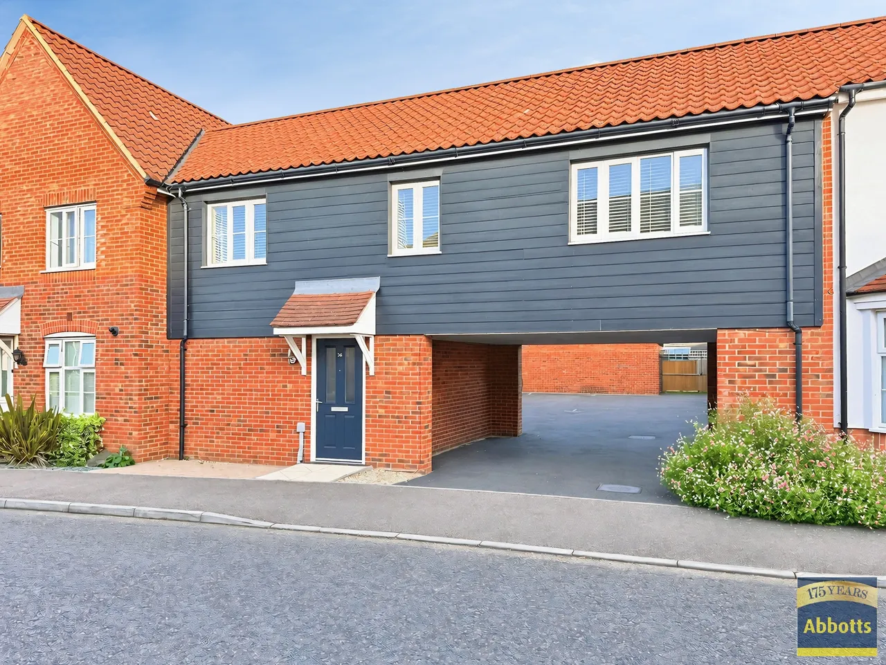 2 bed flat to rent, Mortimer Road, Bury St Edmunds, IP32