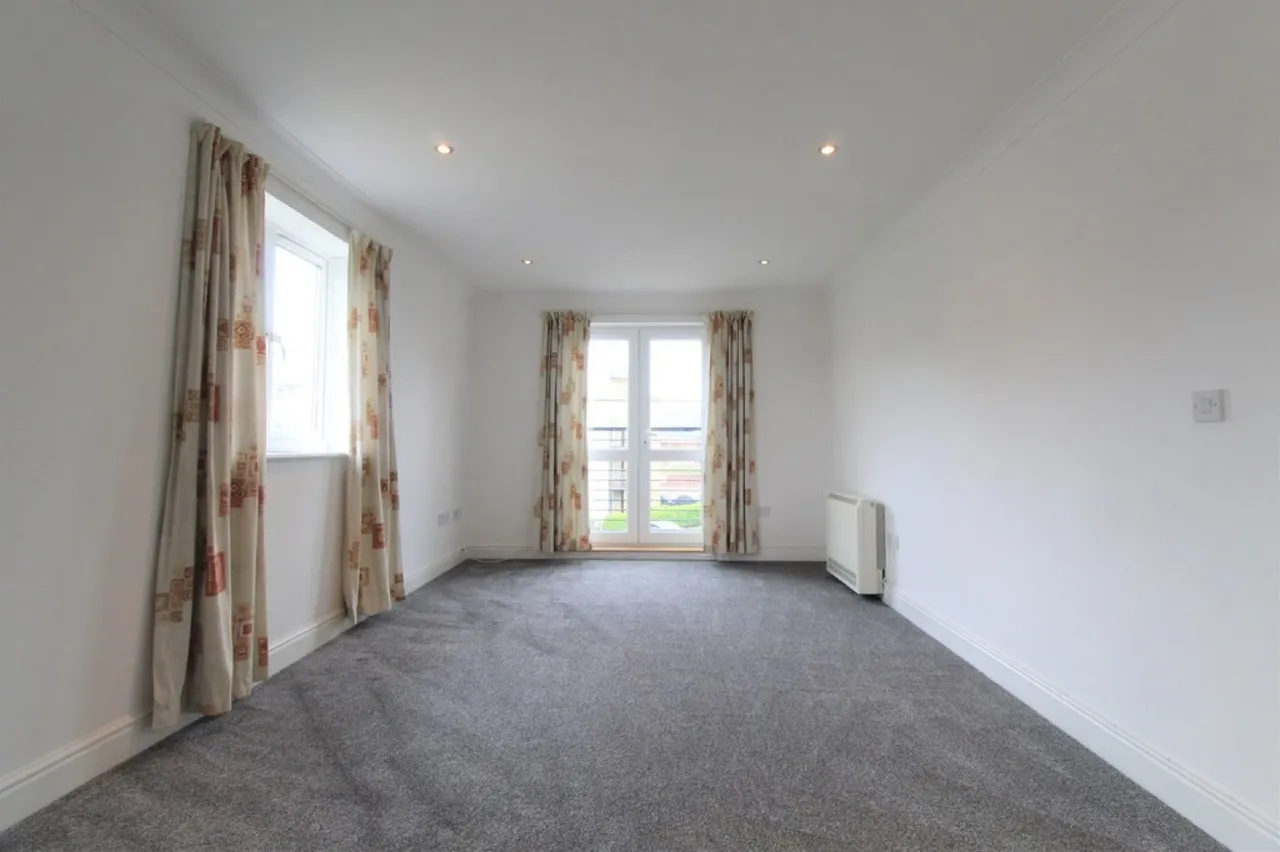 Bloyes Mews, North Station, photo 8