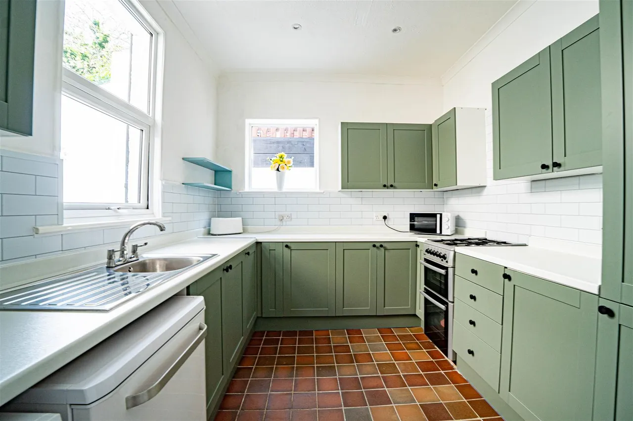 Emmanuel Road, Hastings, photo 4