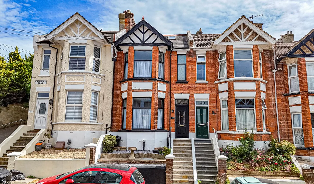 3 bed house for sale, Emmanuel Road, Hastings