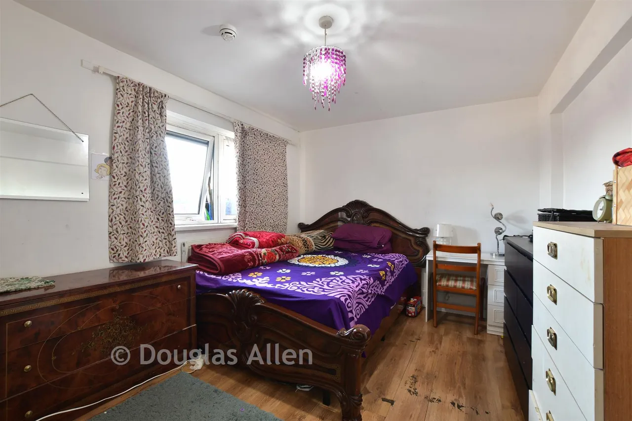 Windsor Road, Ilford, E7, photo 4