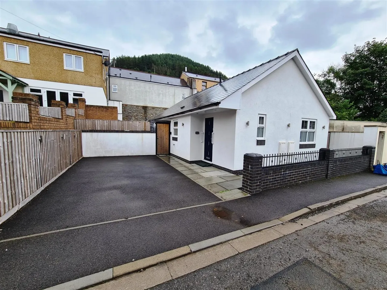 3 bed house for sale — Corbett Street, Ogmore Vale, Bridgend, CF32 7AA