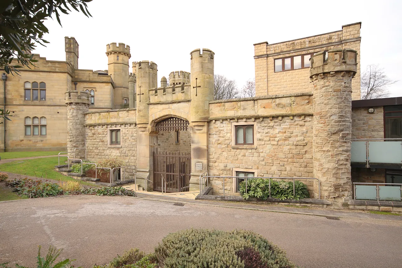 Queens Stables, Park Grange Road, Nr City Centre, S2 3RU, photo 15