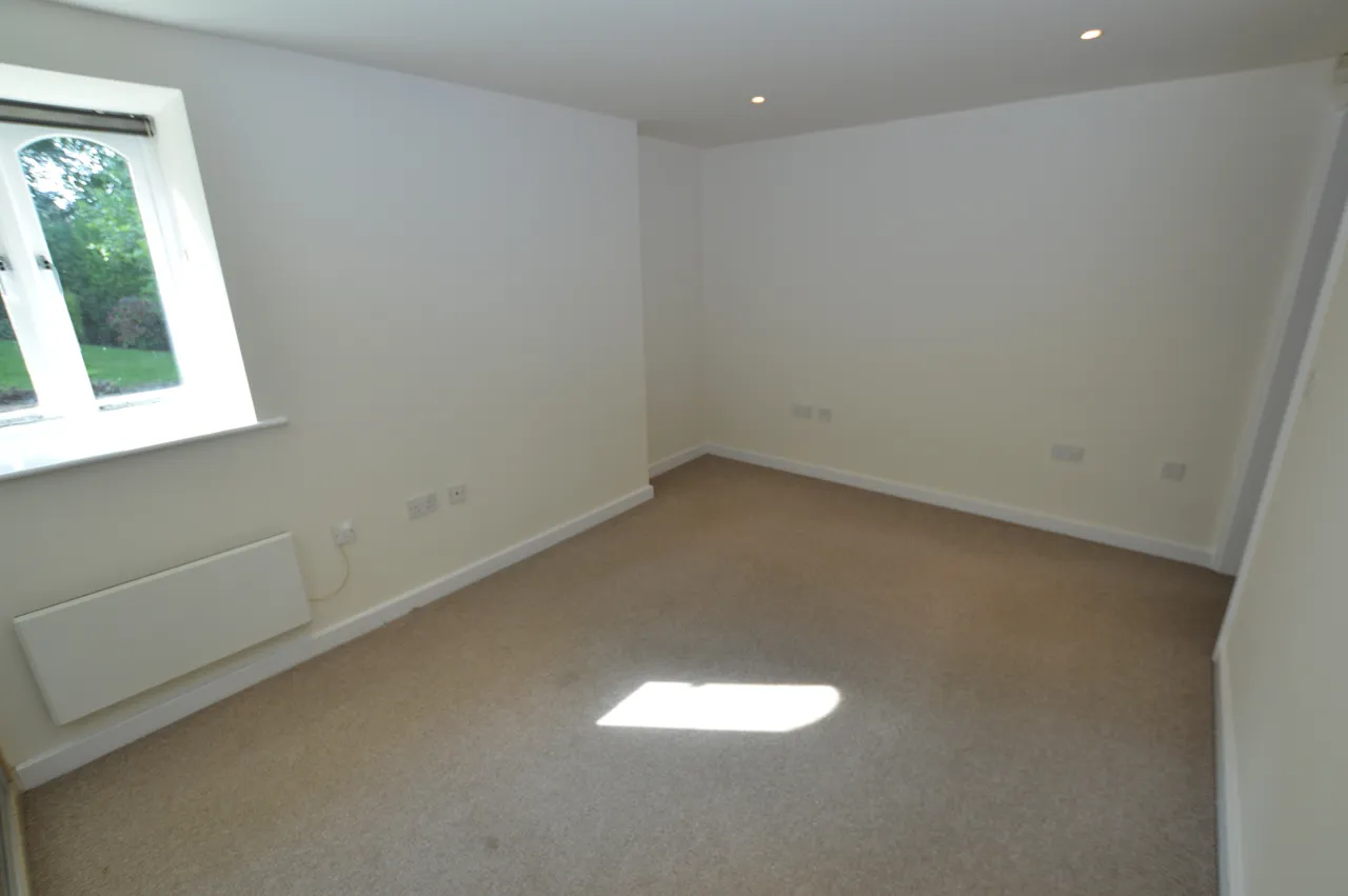 Queens Stables, Park Grange Road, Nr City Centre, S2 3RU, photo 8