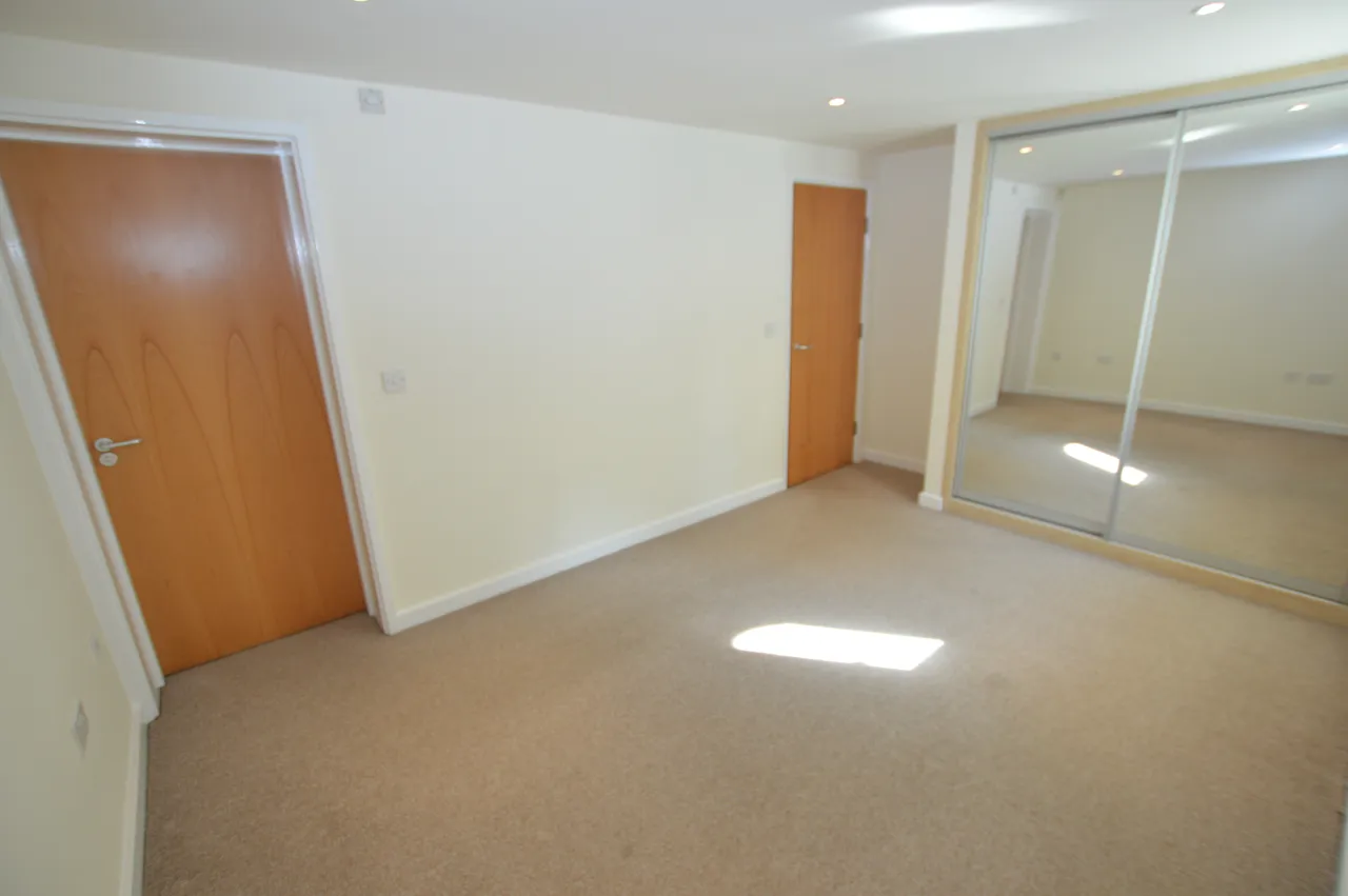 Queens Stables, Park Grange Road, Nr City Centre, S2 3RU, photo 9