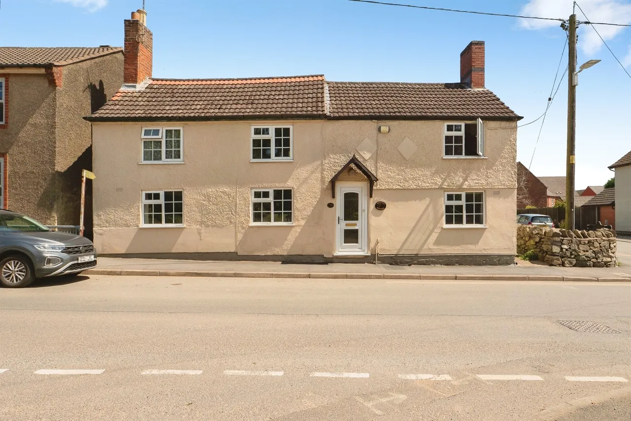 4 bed house for sale — Main Street, Stanton Under Bardon