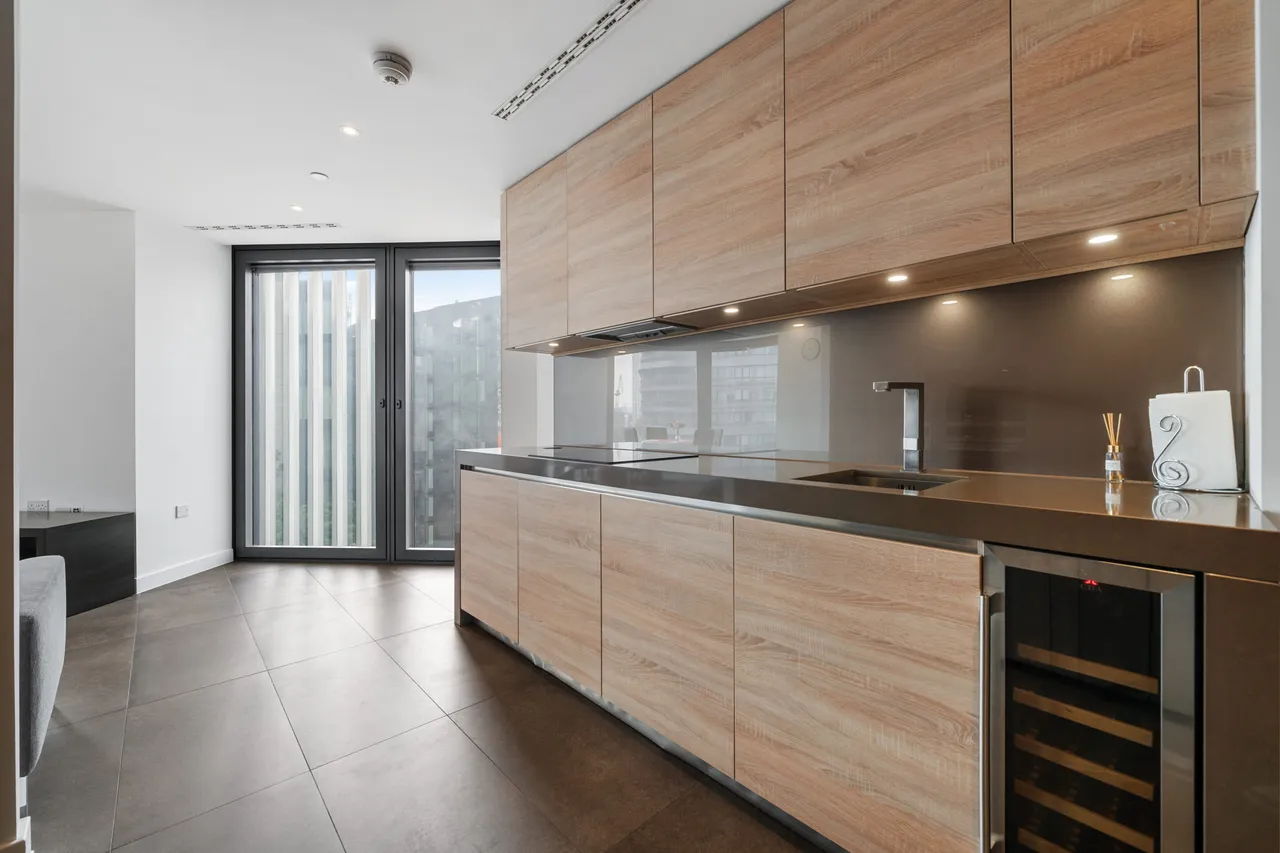 Chronicle Tower, City Road, London EC1V, photo 5