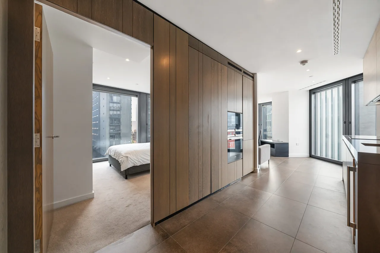 Chronicle Tower, City Road, London EC1V, photo 7