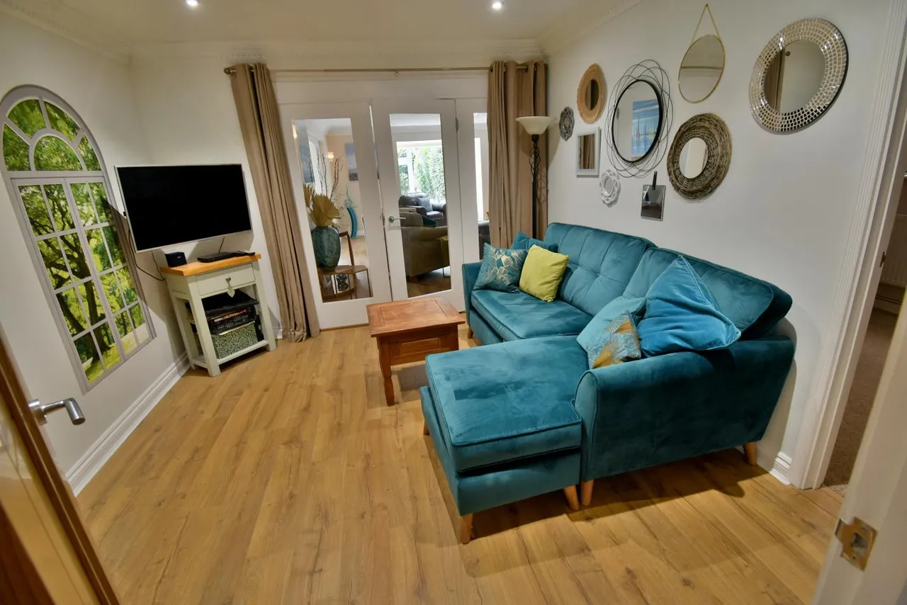 Wight Walk, BH22, photo 9