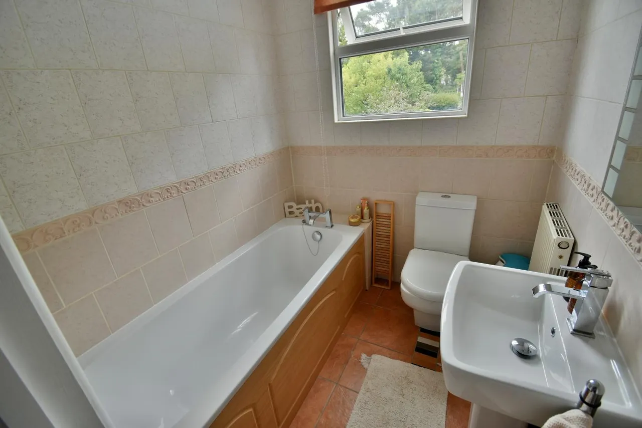 Wight Walk, BH22, photo 23
