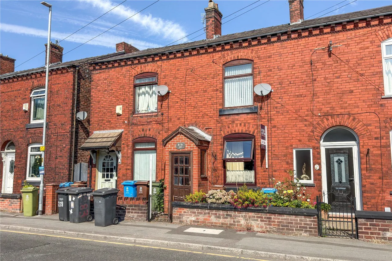 2 bed house for sale, Ashton Road East, Failsworth, M35