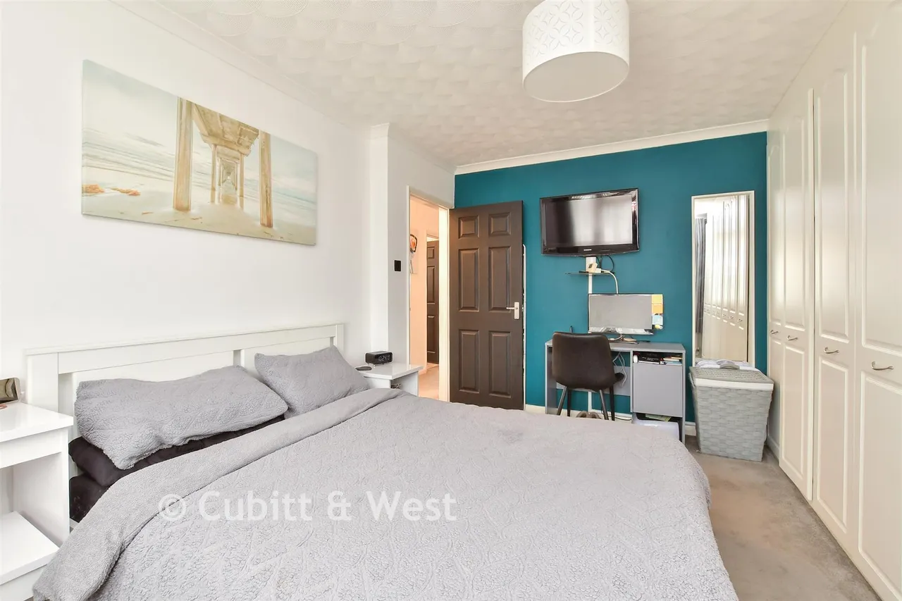 Hoddern Avenue, Peacehaven, BN10, photo 9