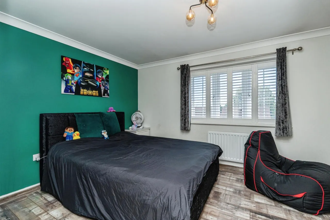 Preston Manor Road, Tadworth, KT20, photo 11