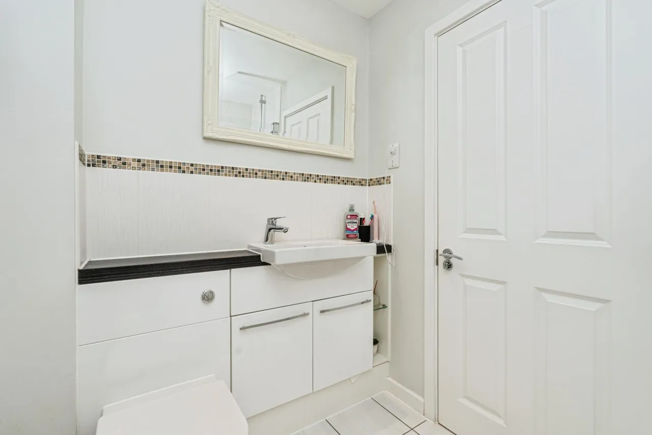Preston Manor Road, Tadworth, KT20, photo 15