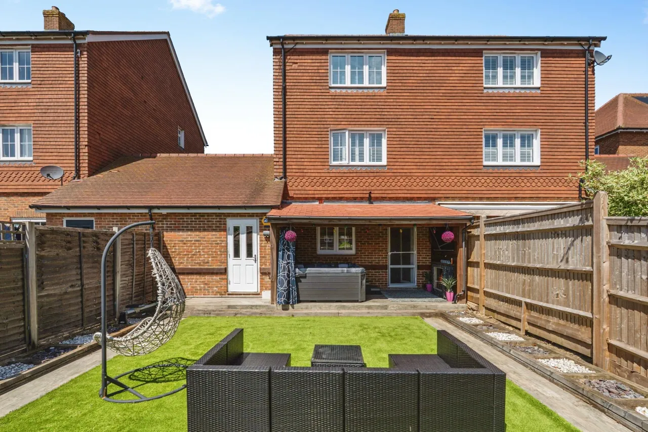 Preston Manor Road, Tadworth, KT20, photo 19