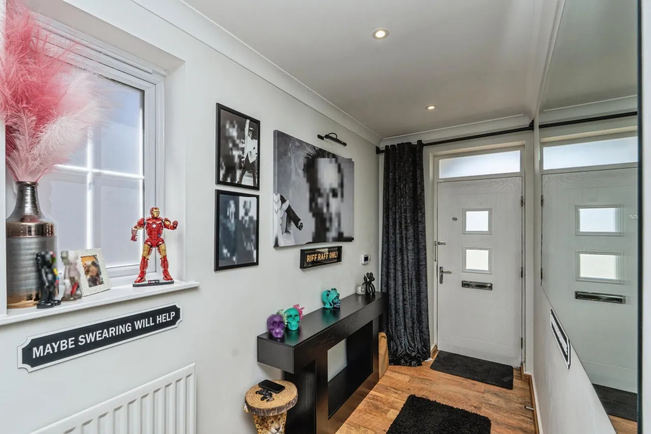Preston Manor Road, Tadworth, KT20, photo 6