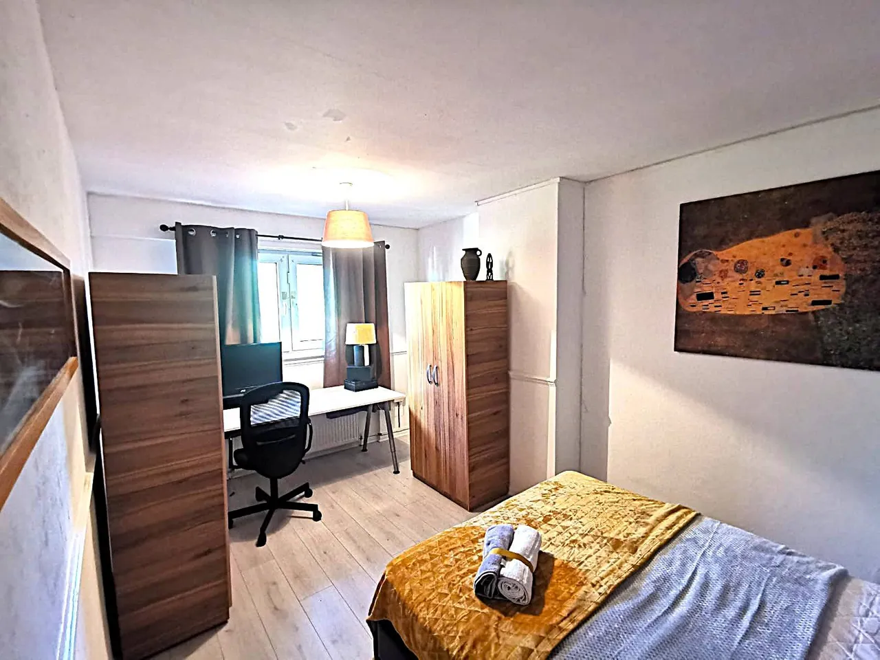 London, E15, photo 5