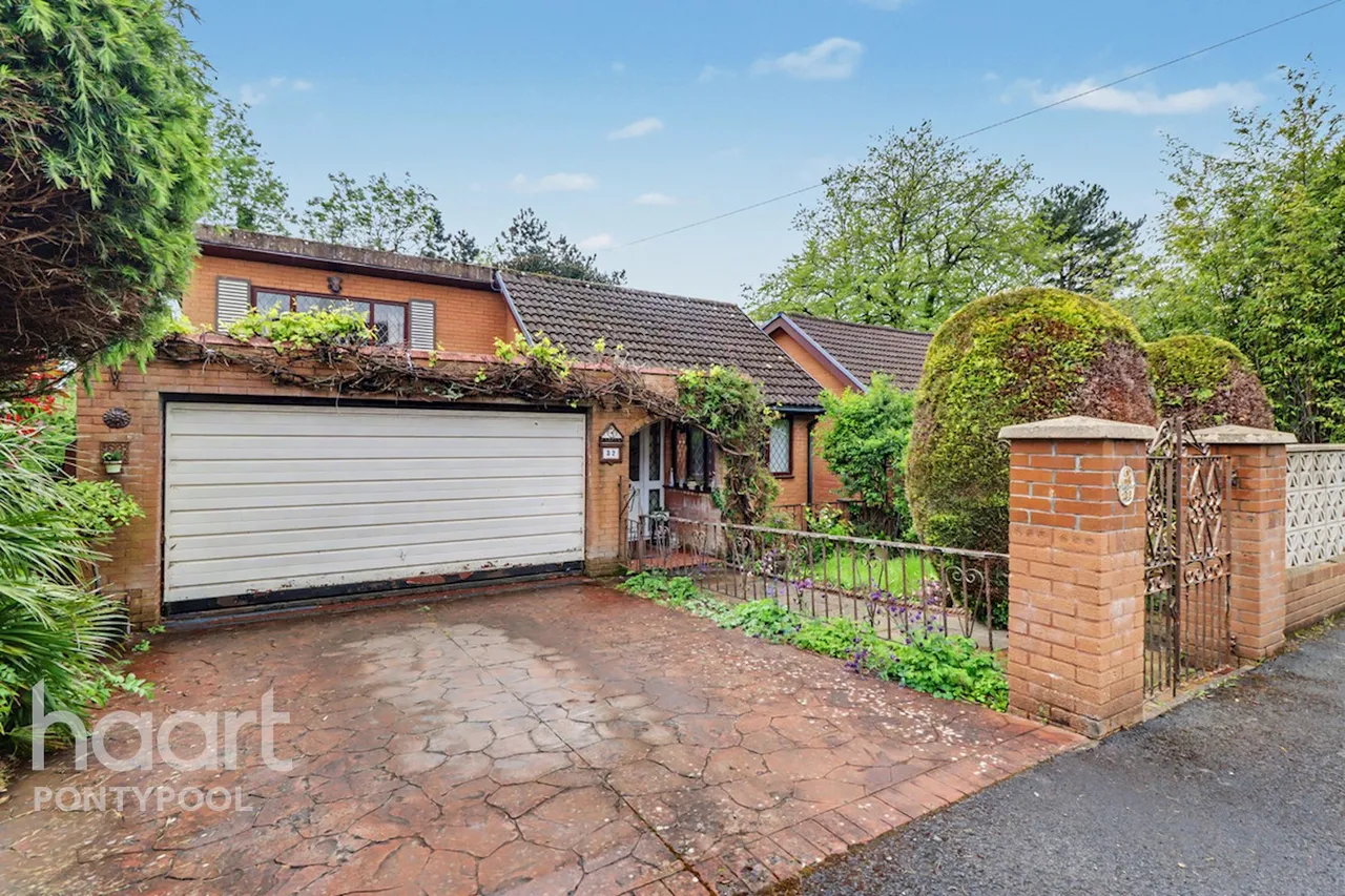 St Davids Close, Pontypool, NP4, photo 27