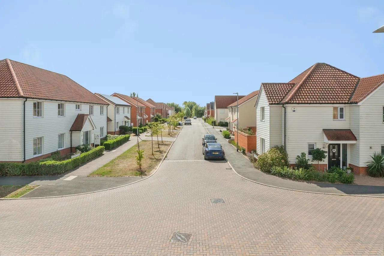 Kingfisher Street, Great Wakering, Southend-on-Sea, Essex, SS3, photo 27