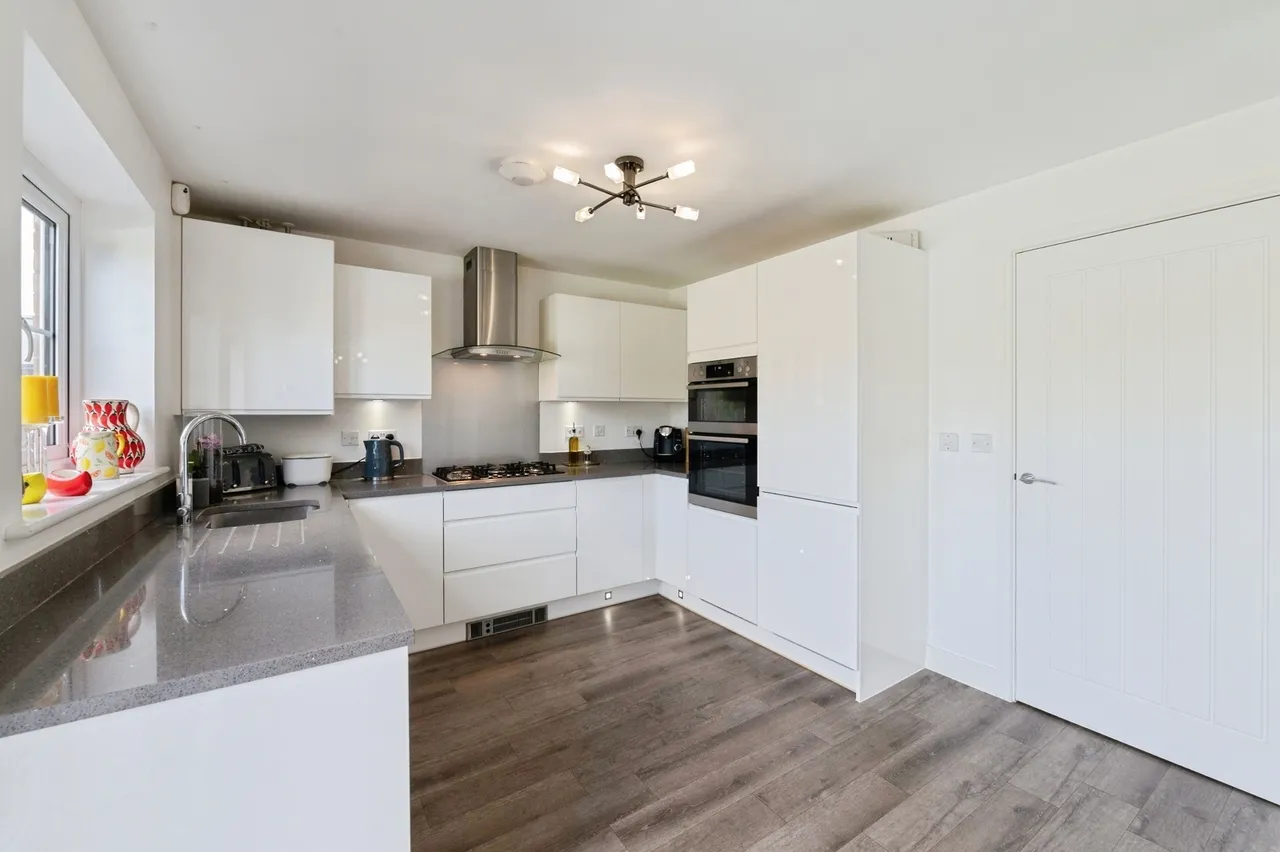 Kingfisher Street, Great Wakering, Southend-on-Sea, Essex, SS3, photo 16