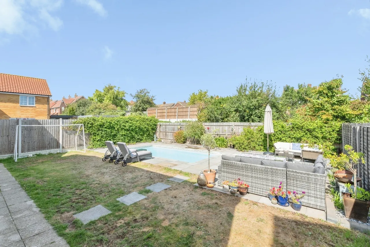 Kingfisher Street, Great Wakering, Southend-on-Sea, Essex, SS3, photo 11