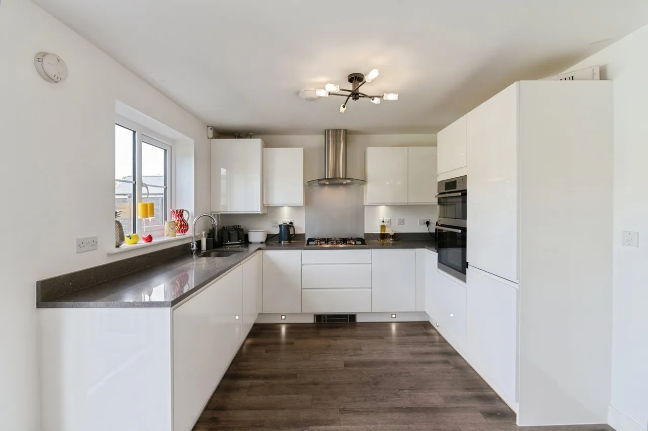 Kingfisher Street, Great Wakering, Southend-on-Sea, Essex, SS3, photo 13