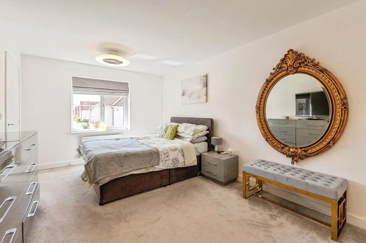 Kingfisher Street, Great Wakering, Southend-on-Sea, Essex, SS3, photo 4