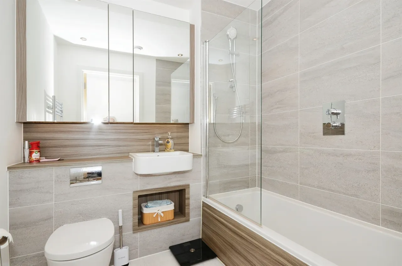 Lyon Road, Harrow, HA1, photo 9