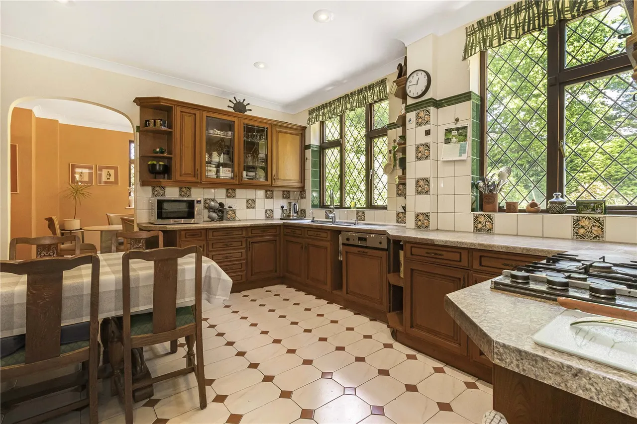 Jade House, Hendon Wood Lane, Mill Hill, NW7 4HS, photo 11
