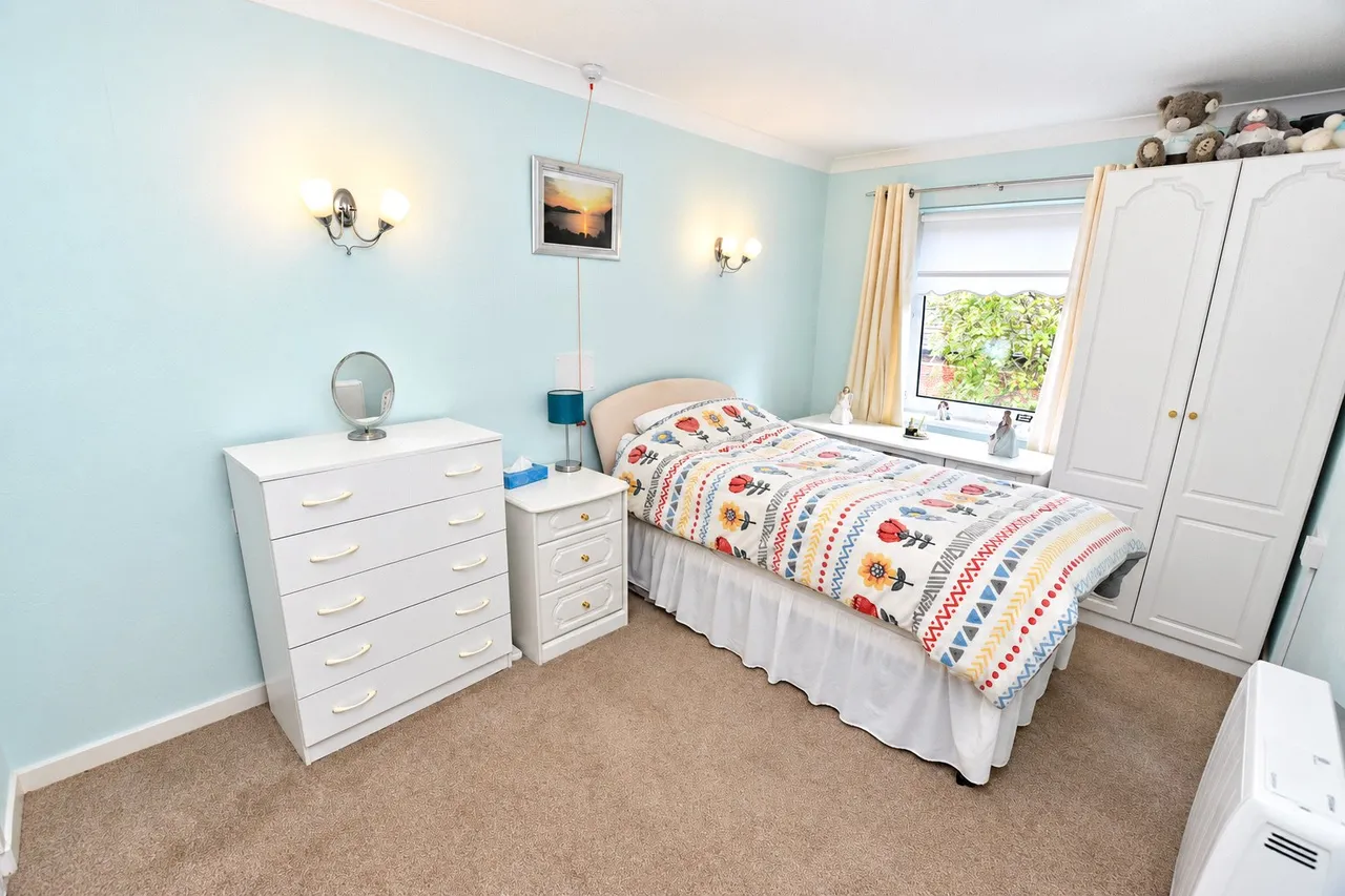 Manorside Close, Wirral, CH49, photo 6