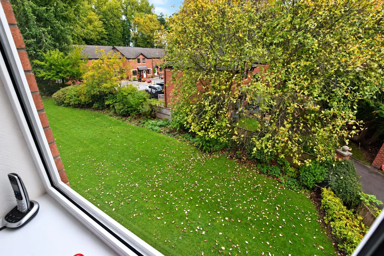 Manorside Close, Wirral, CH49, photo 8