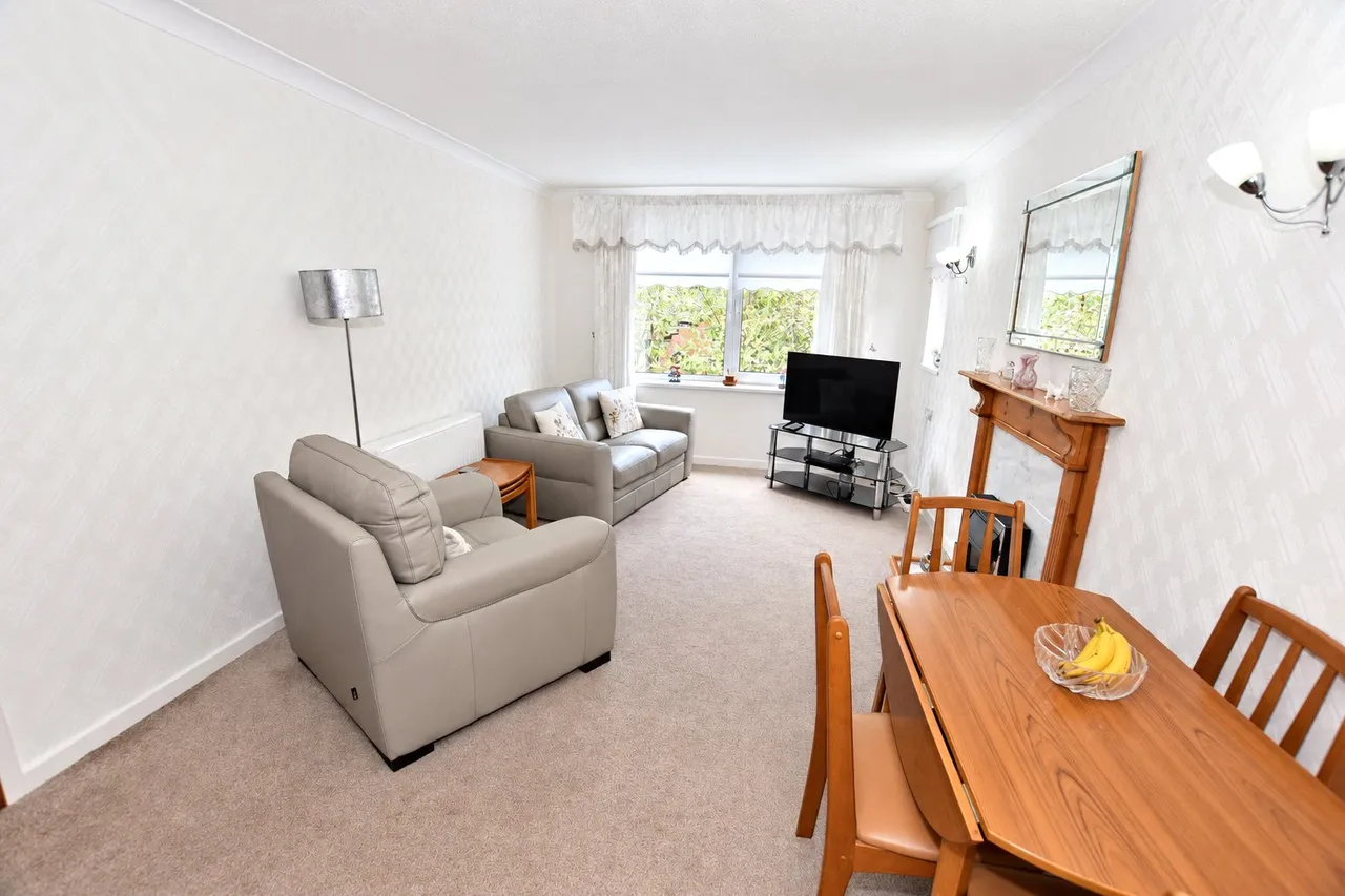 Manorside Close, Wirral, CH49, photo 2