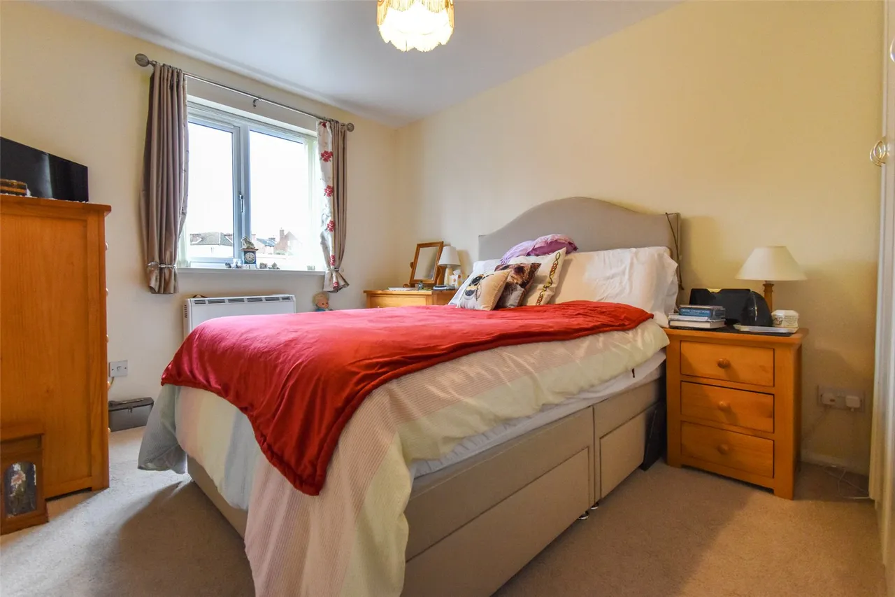 Hereford House, Ascot Court, Aldershot, Hampshire, GU11 1HE, photo 10
