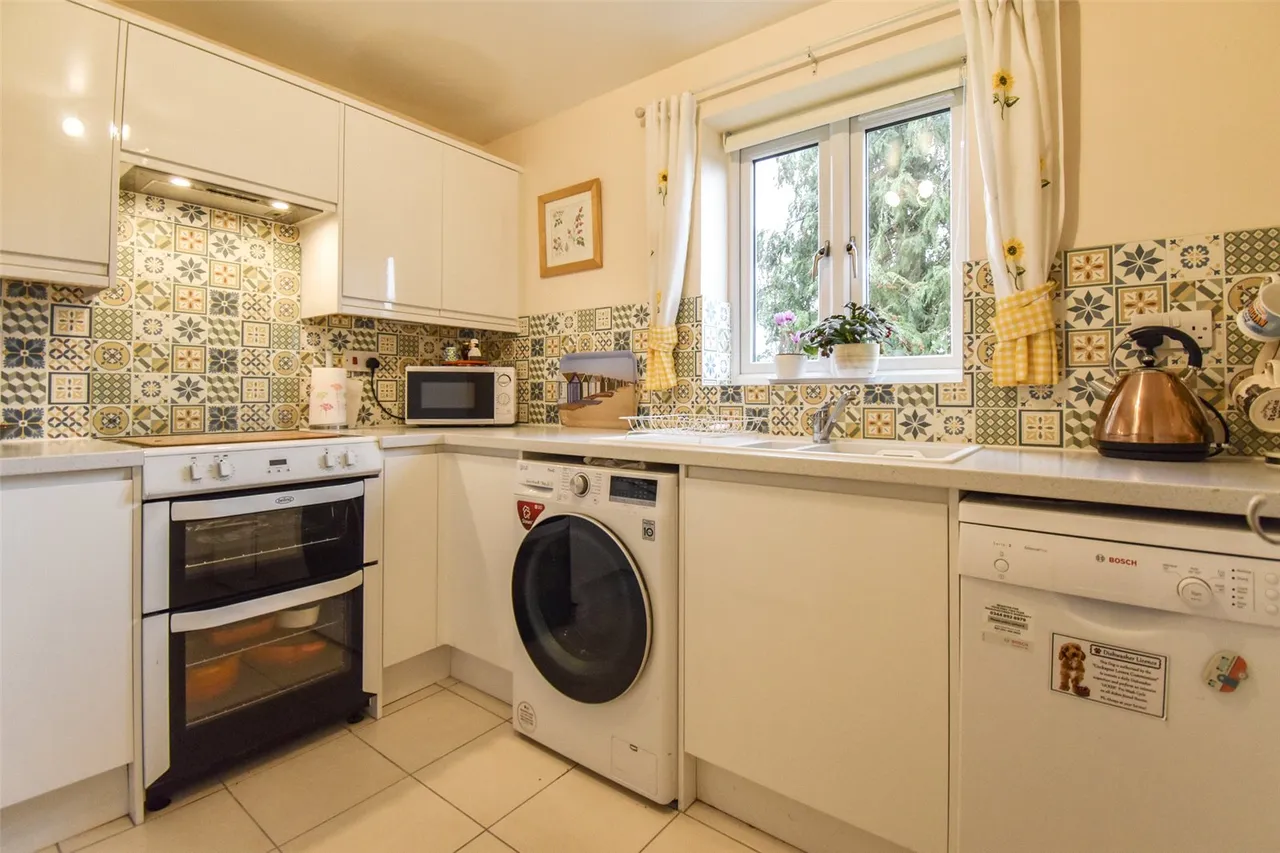 Hereford House, Ascot Court, Aldershot, Hampshire, GU11 1HE, photo 3