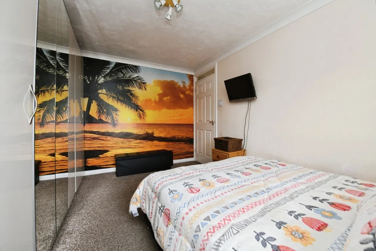 Downs Grove, Basildon, Essex, SS16, photo 15