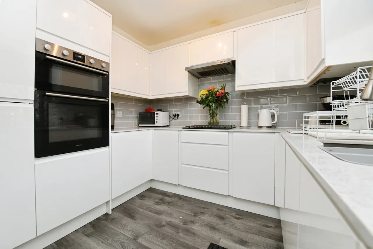 Downs Grove, Basildon, Essex, SS16, photo 11