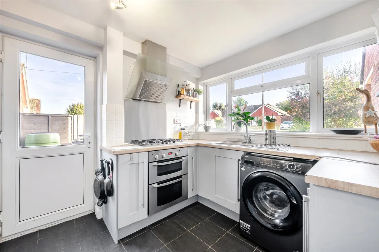 Sweetwater Close, Shamley Green, GU5, photo 16