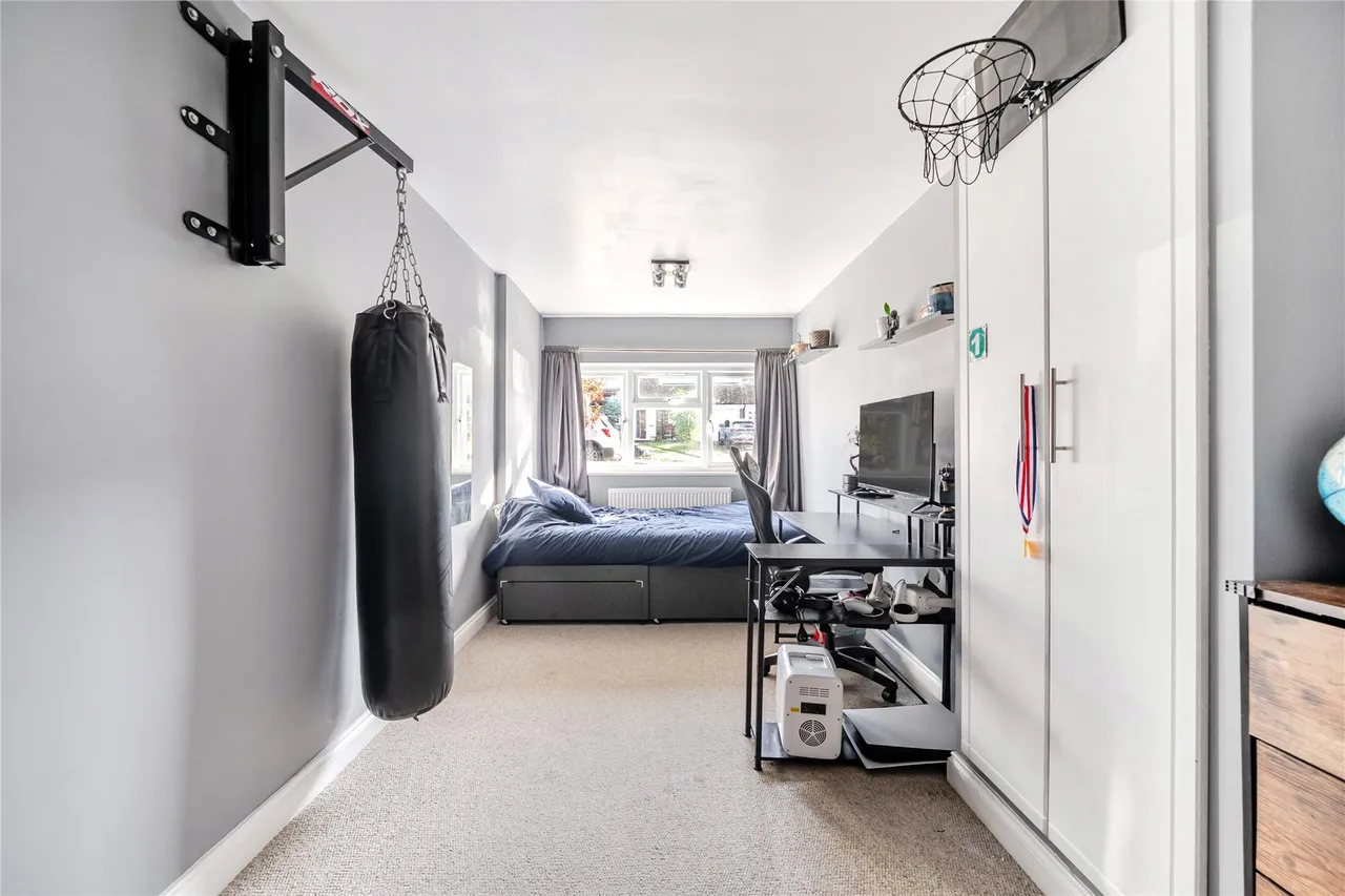 Sweetwater Close, Shamley Green, GU5, photo 13