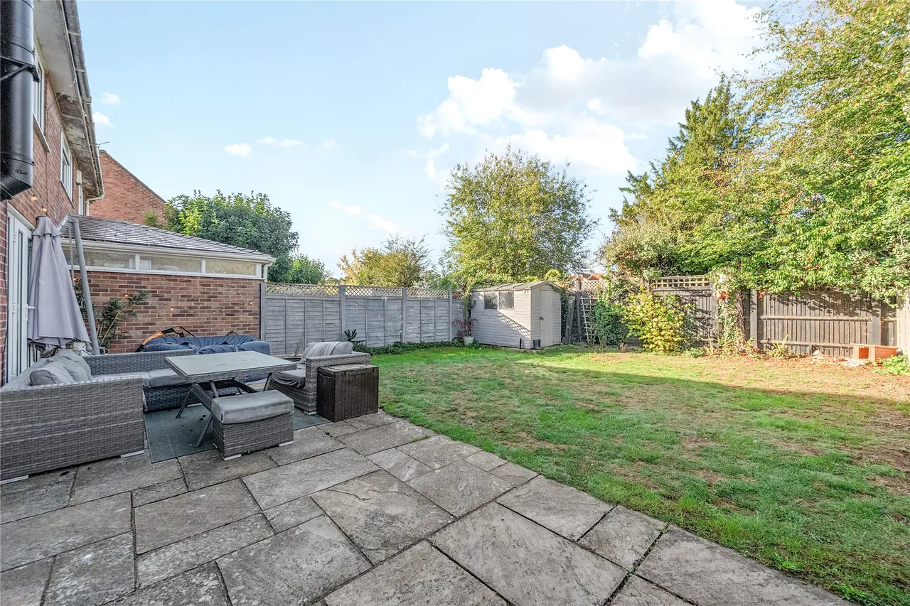 Sweetwater Close, Shamley Green, GU5, photo 33