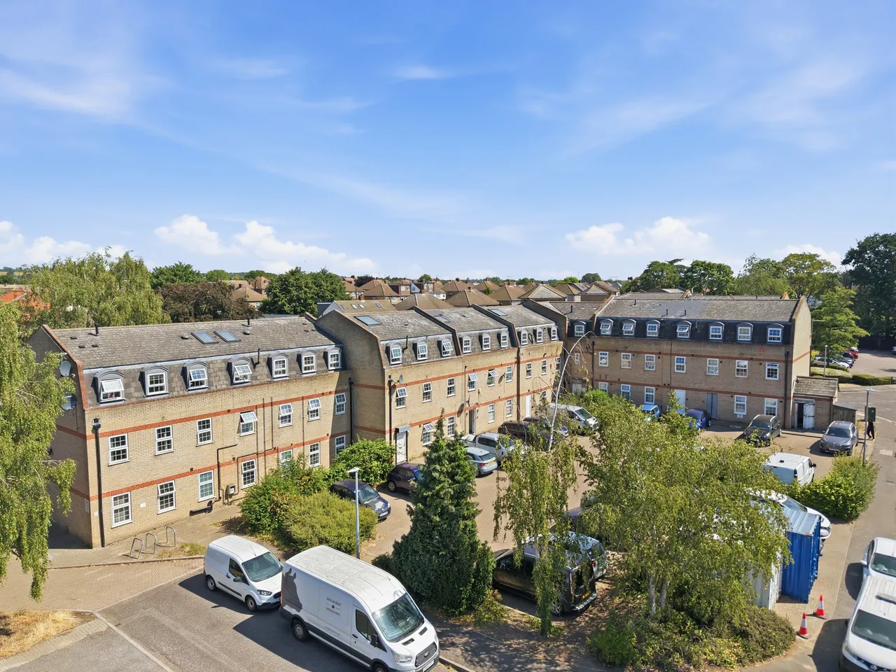 2 bed flat for sale, Howard Close, Waltham Abbey, EN9