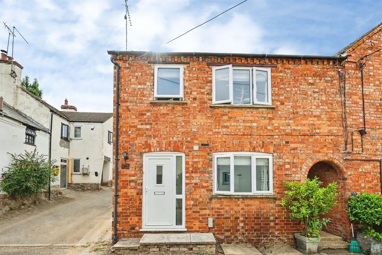 Chapel Lane, Hackleton, NN7, photo 13